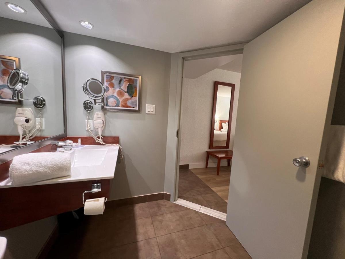 Hotel Universel מונטריאול מראה חיצוני תמונה