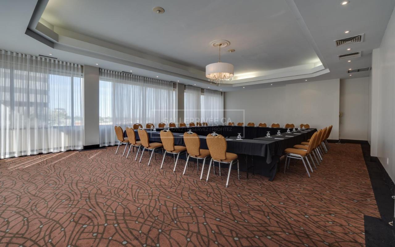Hotel Universel מונטריאול מראה חיצוני תמונה